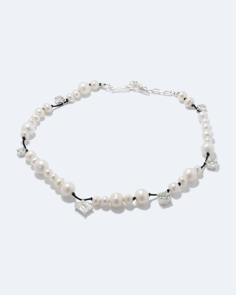 Série de petites perturbations - Collier en argent recyclé perle et zircone