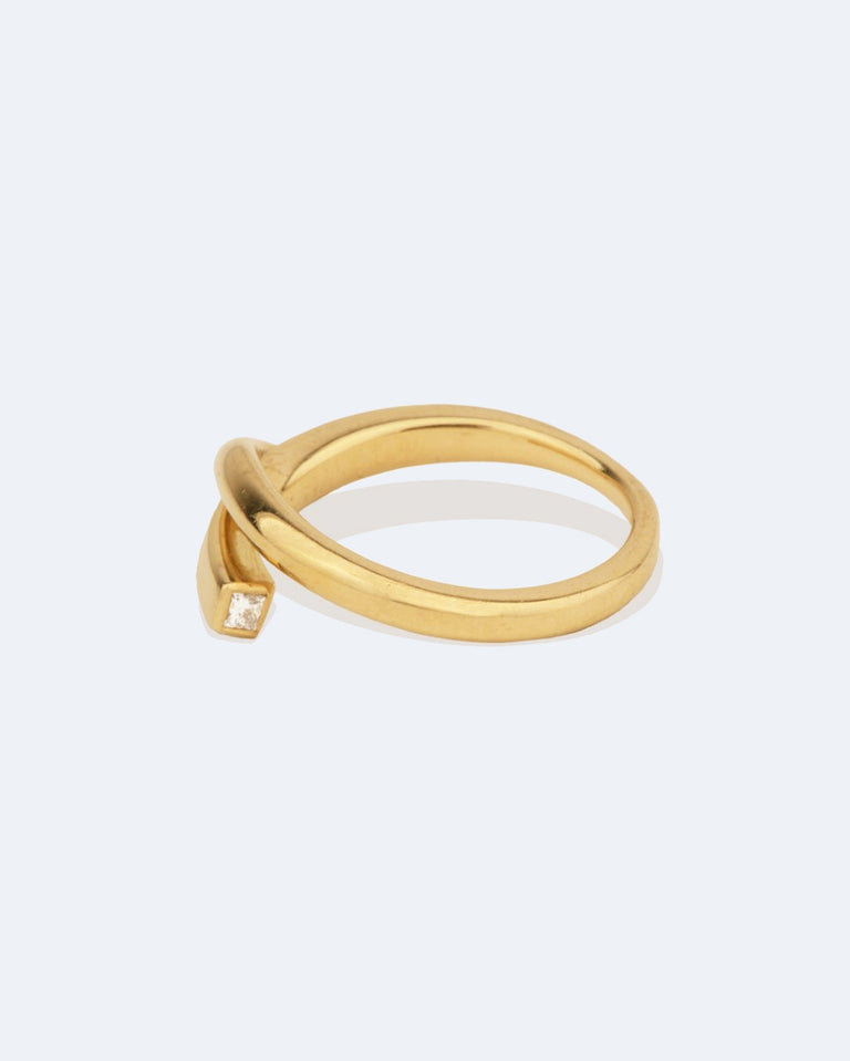 Une Rivière dans les Vallées - Bague en Or Jaune 18 Carats et Diamants
