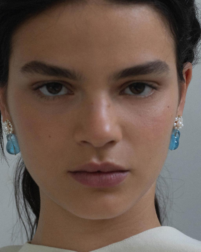 Tra‐la‐la - Pearl and Blue Resin Recycled Gold Vermeil Earrings