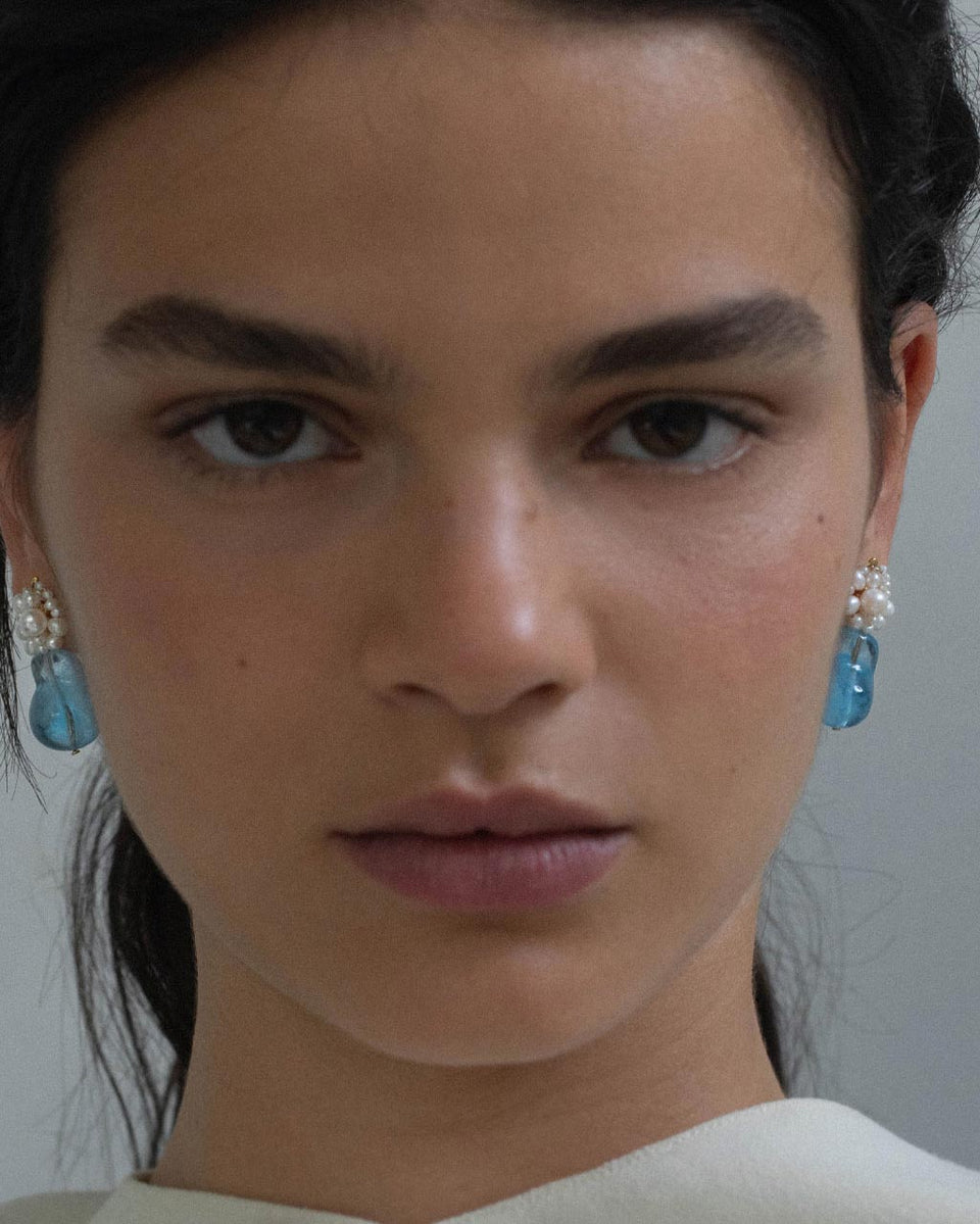 Tra‐la‐la - Pearl and Blue Resin Recycled Gold Vermeil Earrings