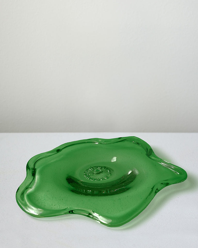 Pond - Assiette plate moyenne en verre recyclé vert feuille