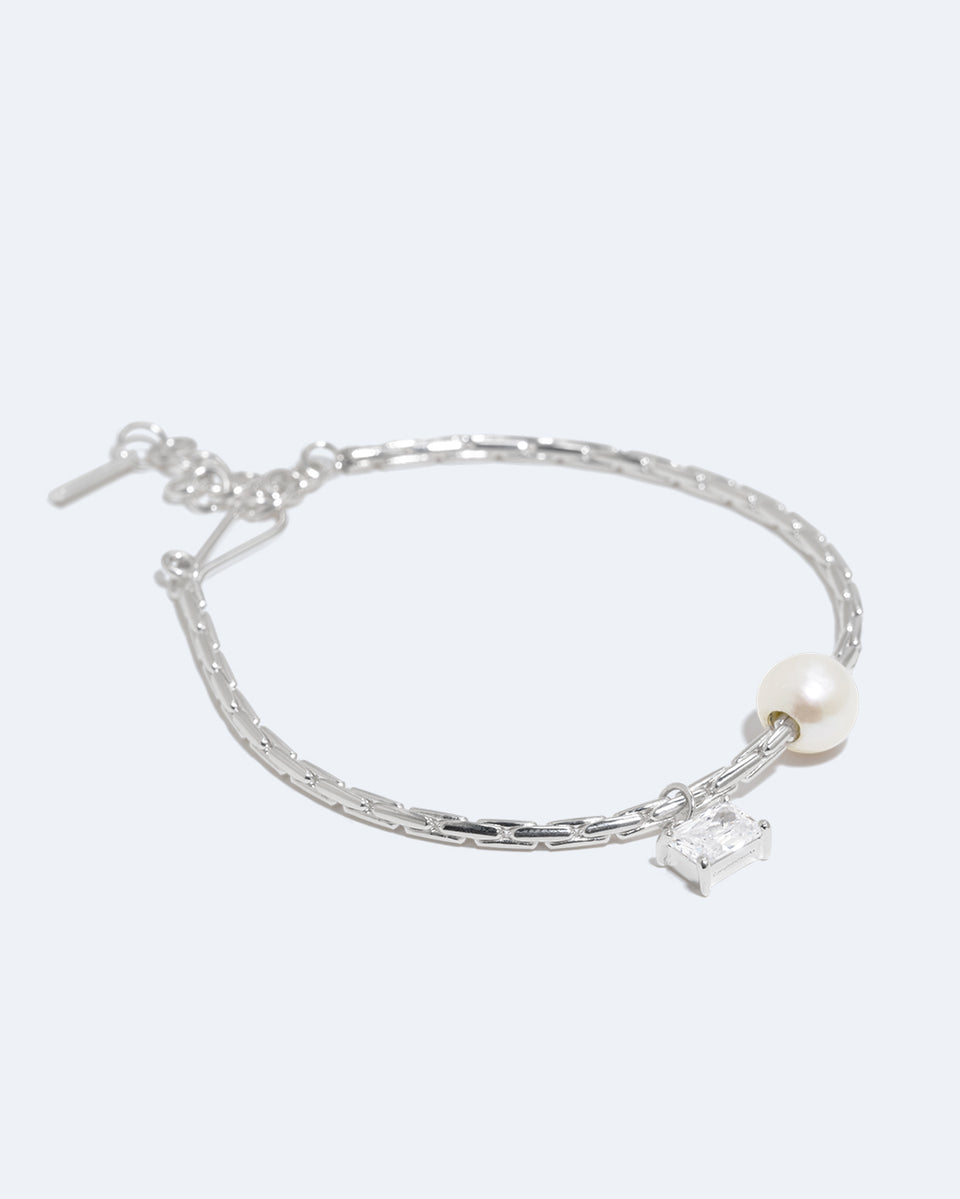 Le Locus de la Bravoure - Bracelet en argent sterling avec perles et zircone