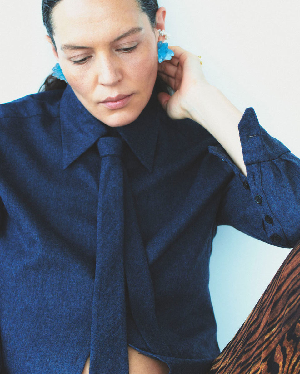 R2271 - Boucles d'oreilles en résine bleue et argent recyclé