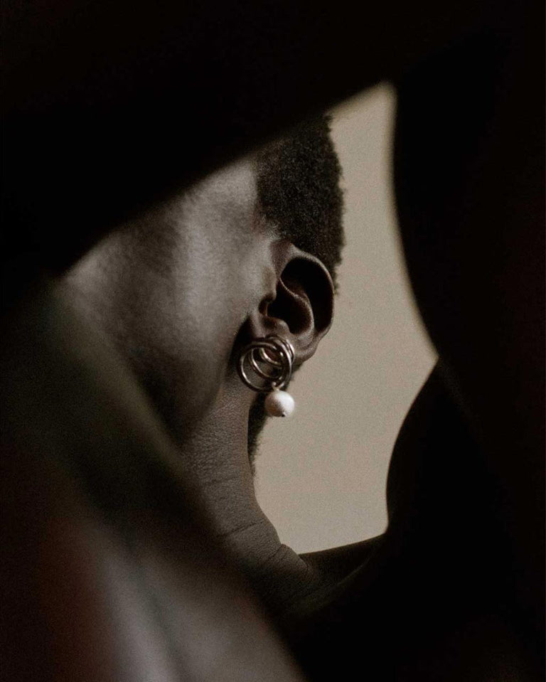 Flow - Pearl and Single Earring