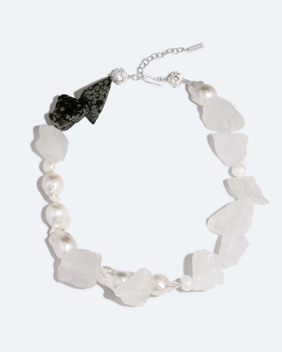 H87 - Collier en argent recyclé perle, oxyde de zirconium, obsidienne flocon de neige et cristal de roche