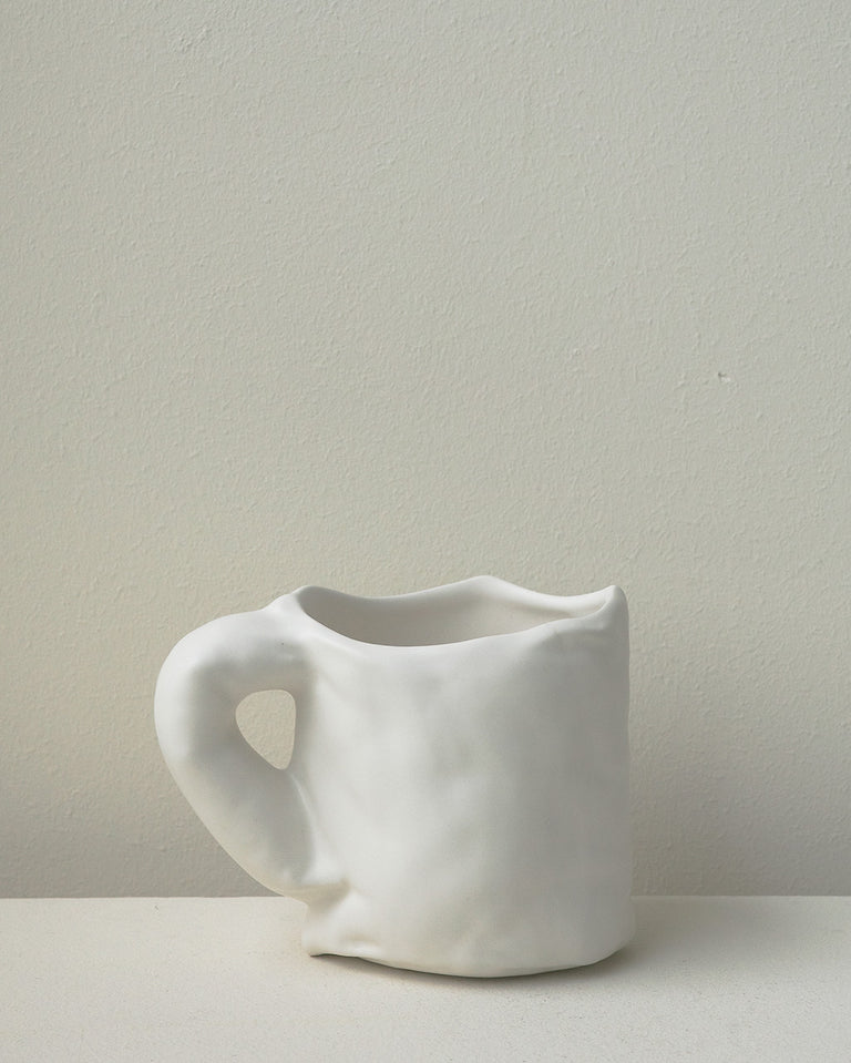 Stand Back! This Mug is Deflating - Mug in Matte White