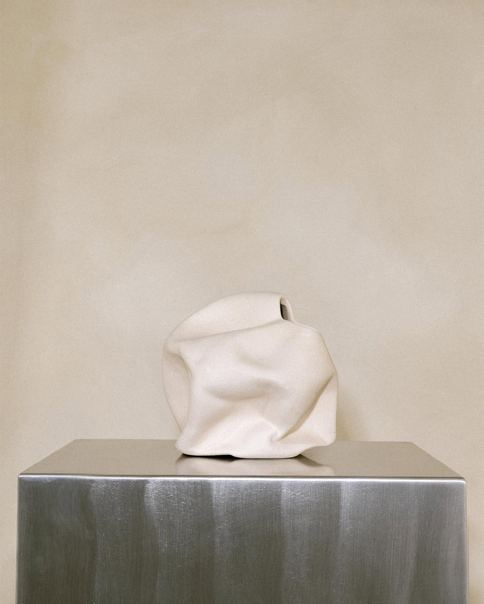 Goliath - Large Vessel in Textured Beige