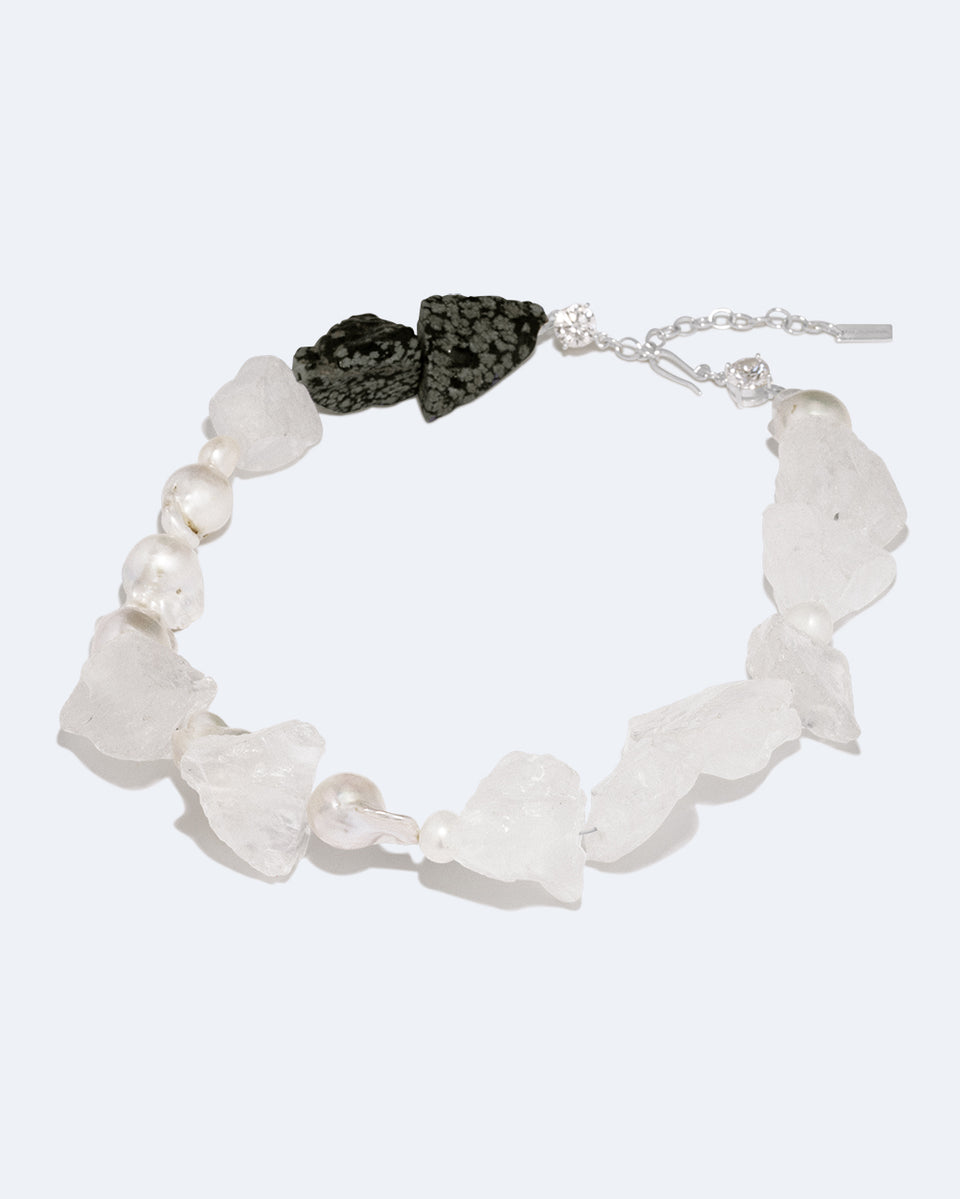 H87 - Collier en argent recyclé perle, oxyde de zirconium, obsidienne flocon de neige et cristal de roche