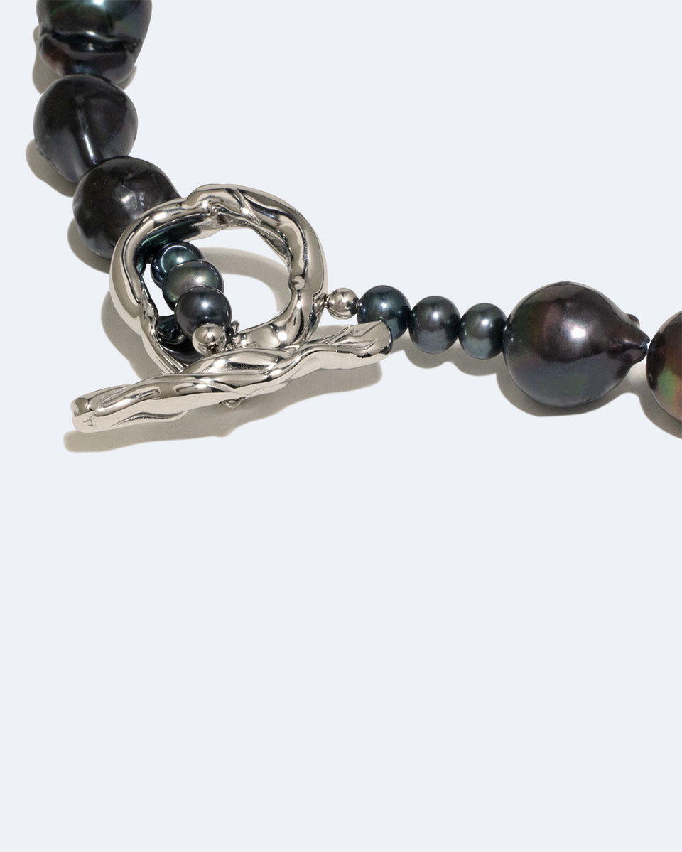 Foraging II - Collier Perles et Bio Résine Plaqué Platine