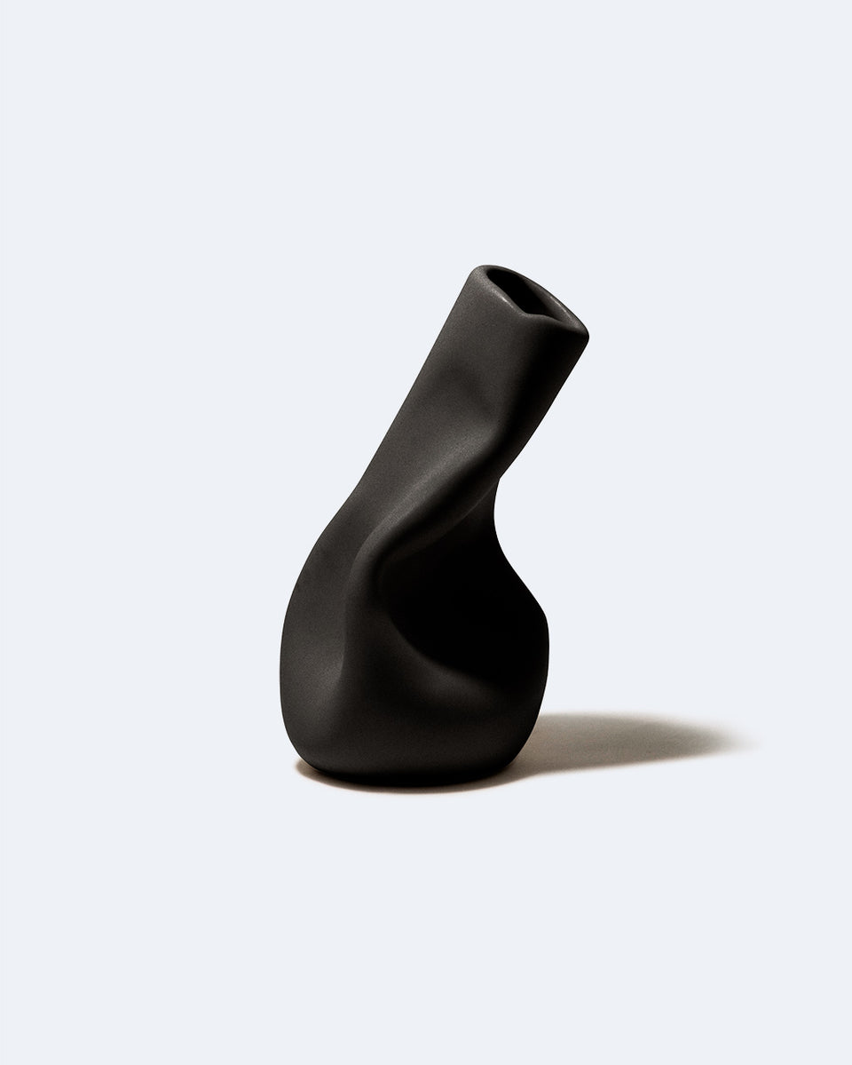 Solitude - Vessel in Matte Black