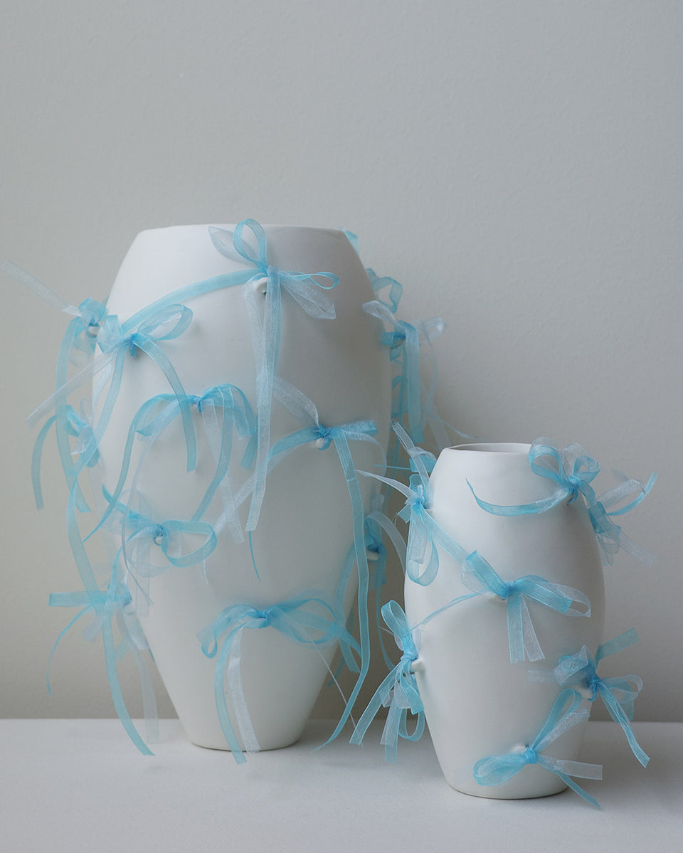 Pearly Pearl - Large Vase In Matte White w/ Organza Ribbon