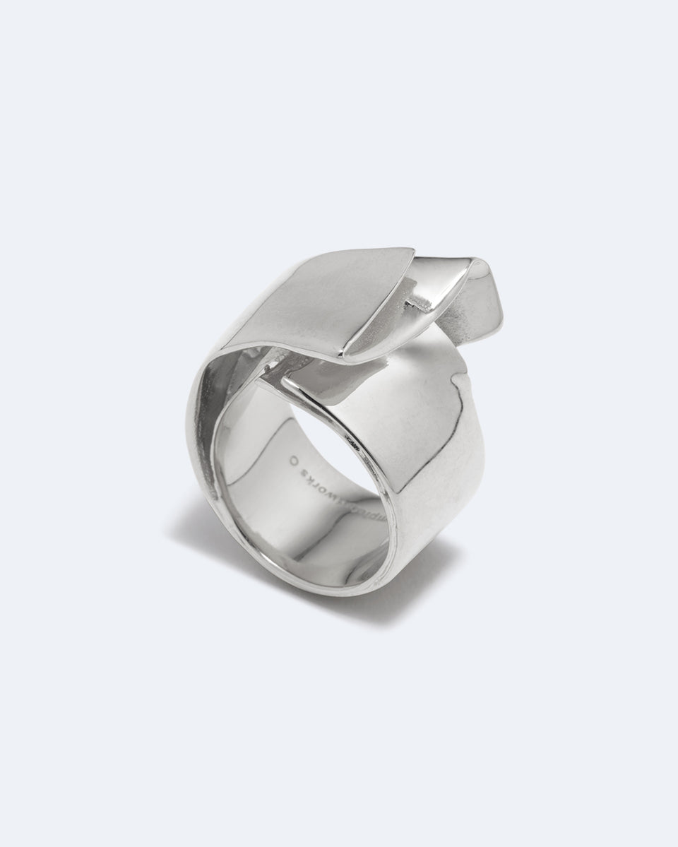 Enveloppe détrempée – Bague en argent recyclé