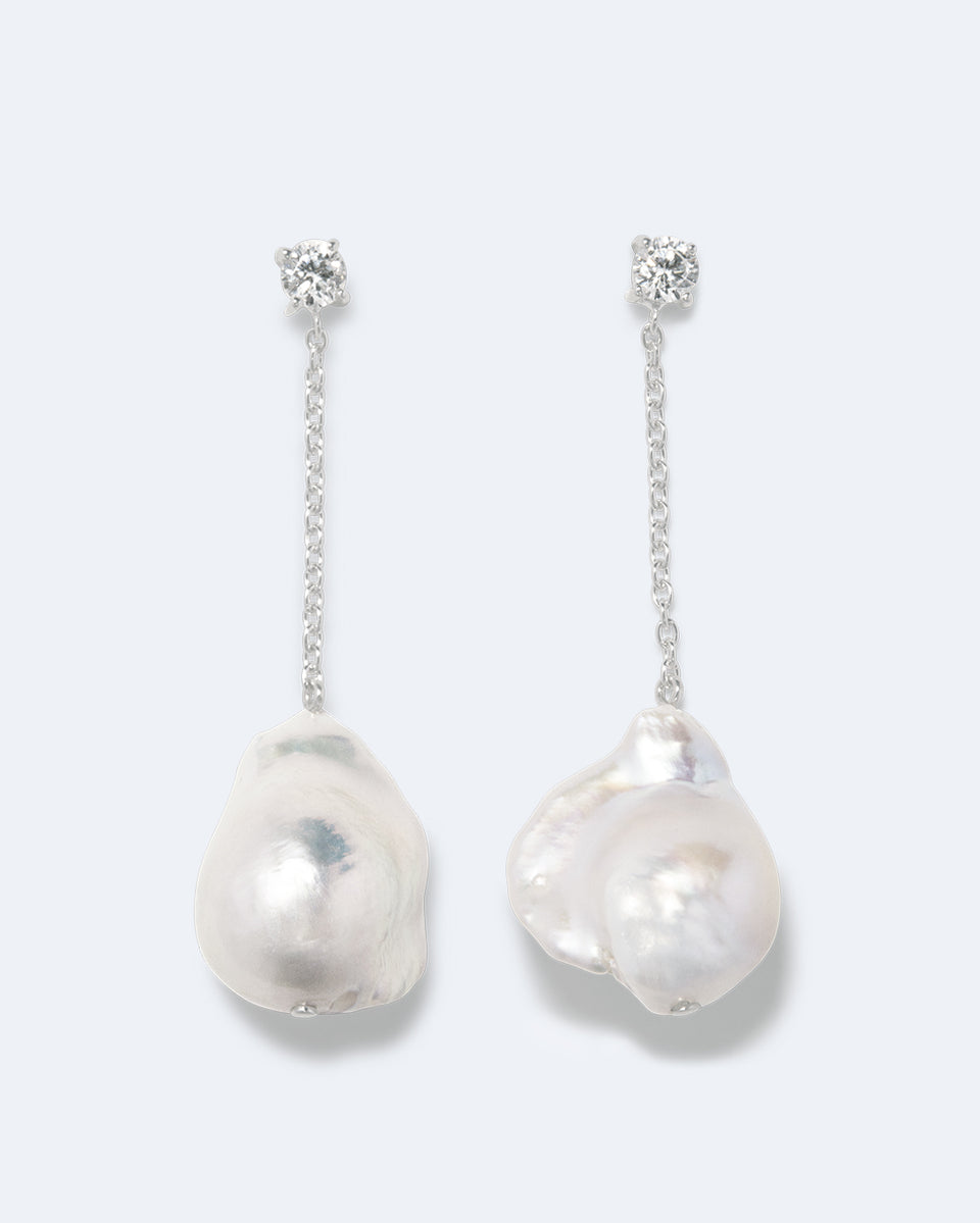 Boucles d'oreilles en argent recyclé avec perle et oxyde de zirconium - Rocher suspendu