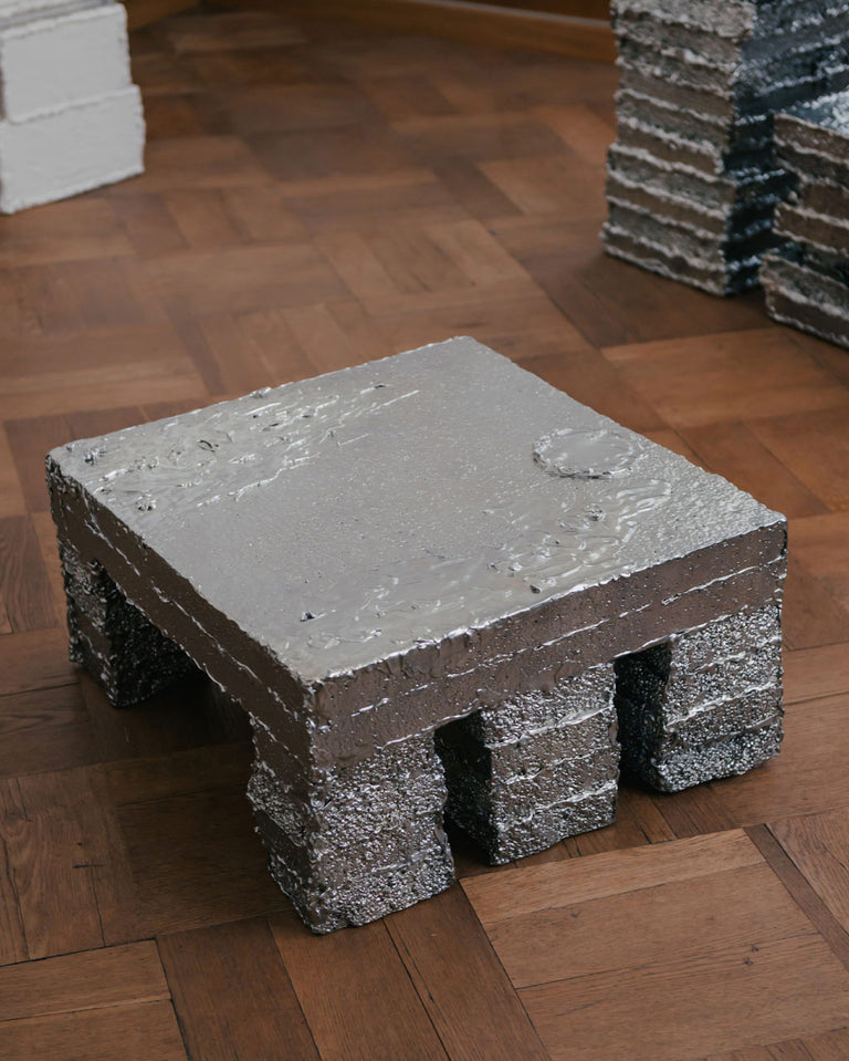 Table basse argentée