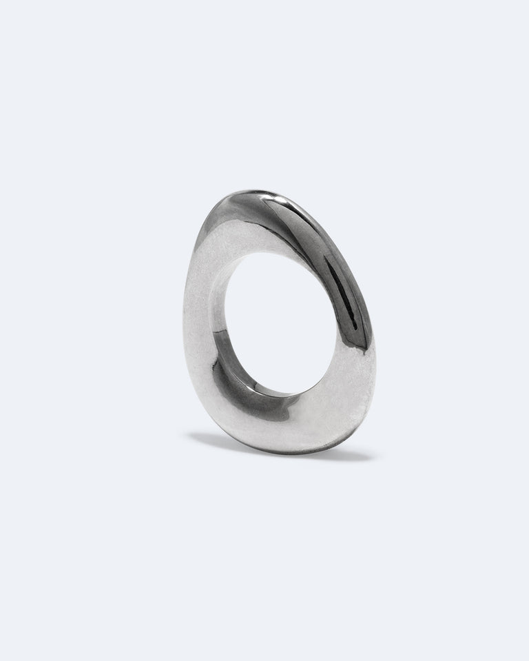 Post‐Capital, deuxième partie - Bague plaquée platine