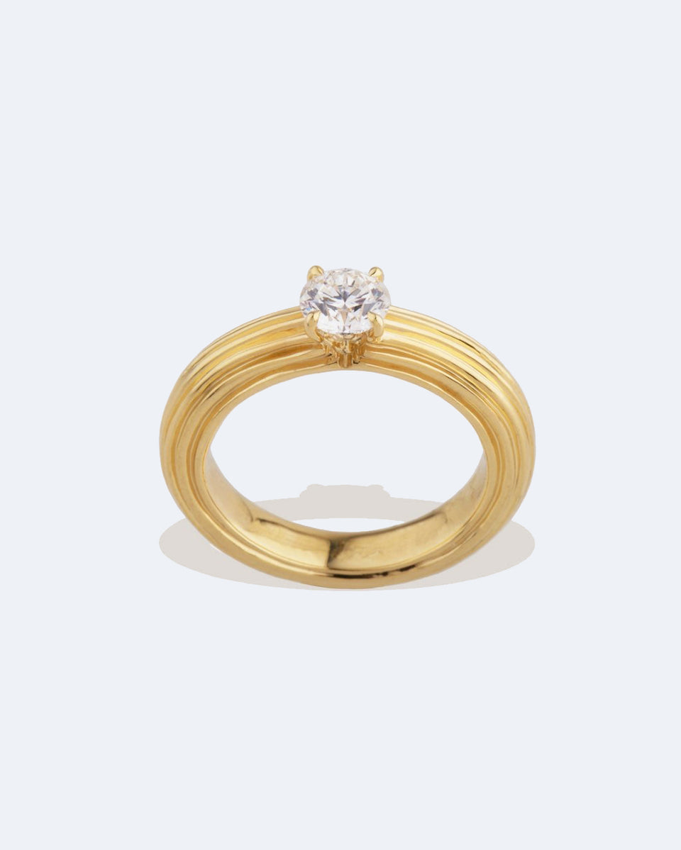 Bague de fiançailles solitaire Pillar en or jaune 18 carats et diamant rond