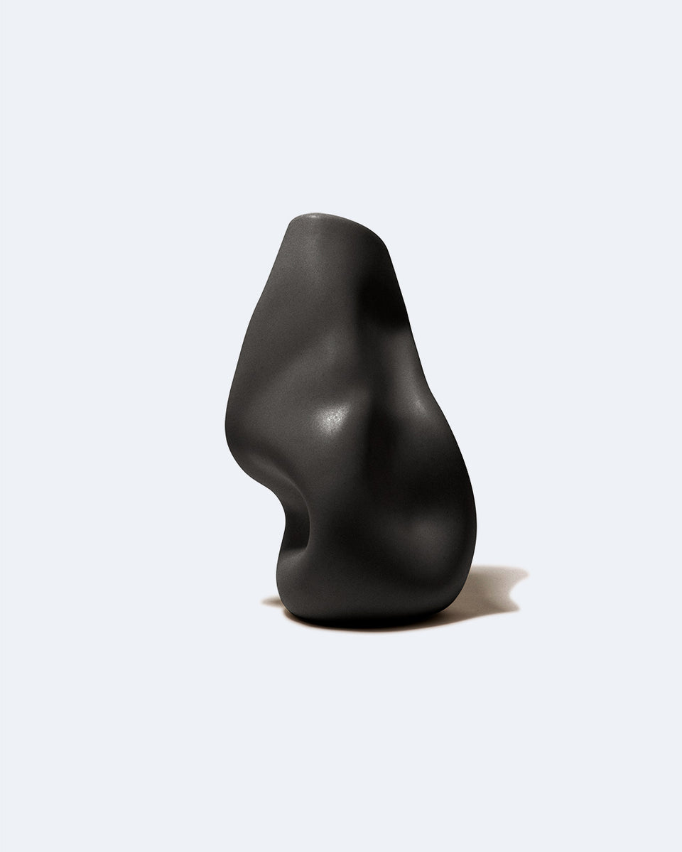 Solitude - Vessel in Matte Black