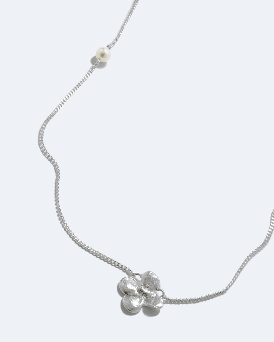 Lucky Break - Pearl and Silver Plated Necklace