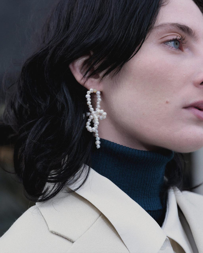 Boucles d'oreilles en vermeil or, perles et zircons « Loop-the-Loop »