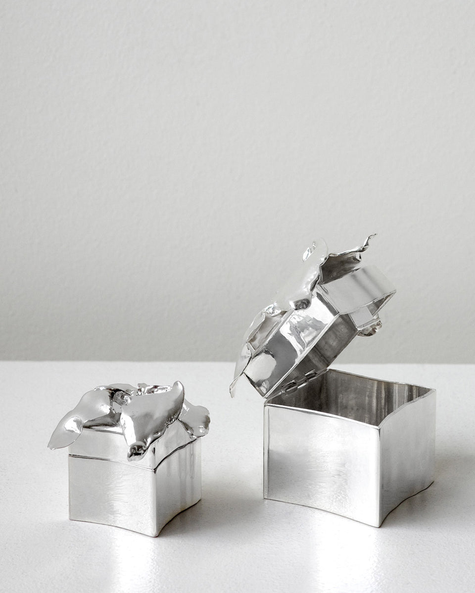 Medium Flower Trinket Box - Jewellery Box in Silver