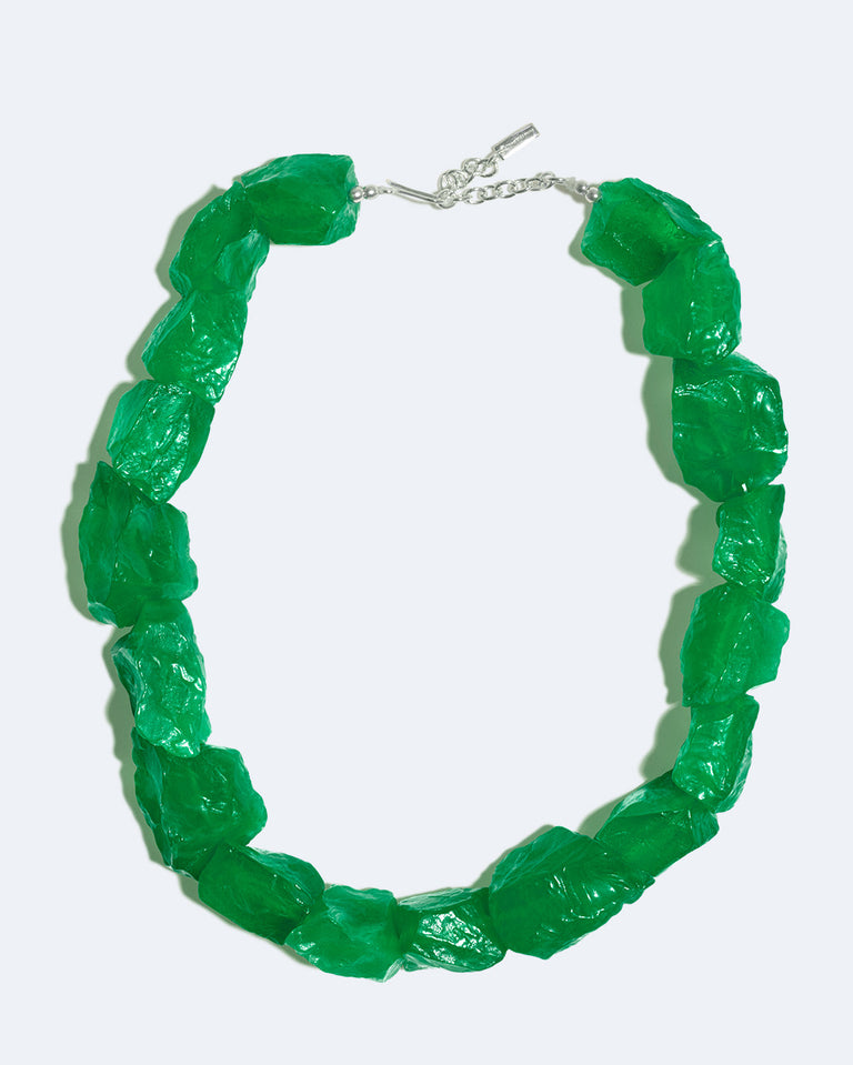 H95 - Collier en résine bleue et argent recyclé