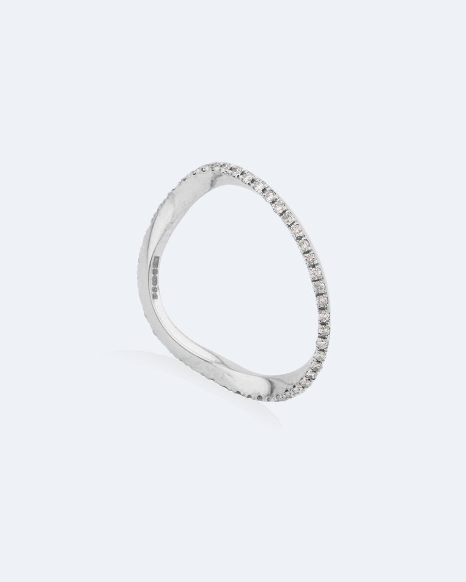 Vagues Sauvages - Bague en Or Blanc 18 Carats et Diamants