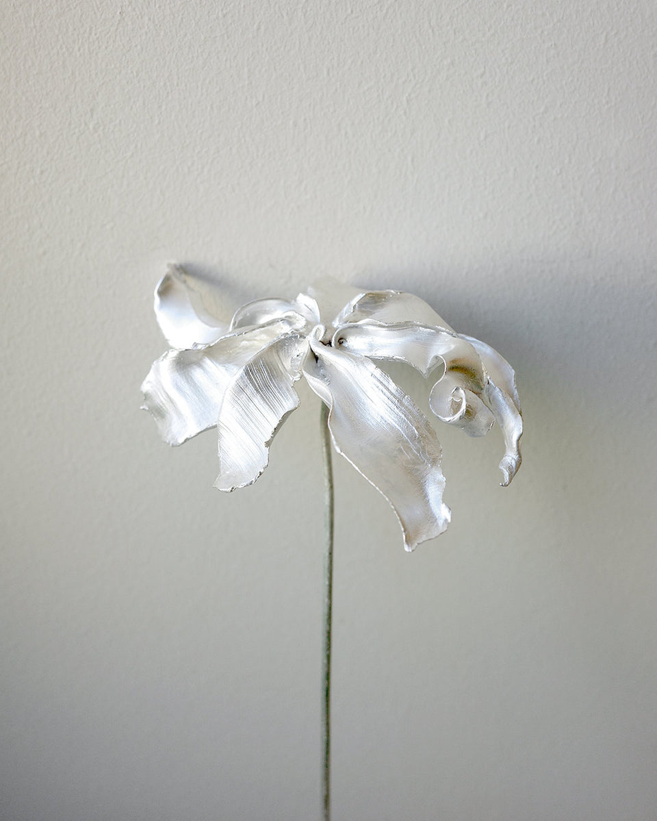 The Ebb II - Flower Ornament in Silver