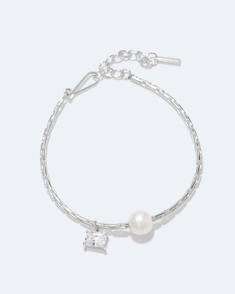 Le Locus de la Bravoure - Bracelet en argent sterling avec perles et zircone