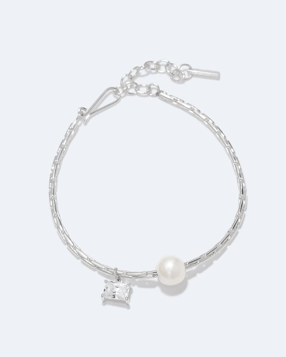 Le Locus de la Bravoure - Bracelet en argent sterling avec perles et zircone