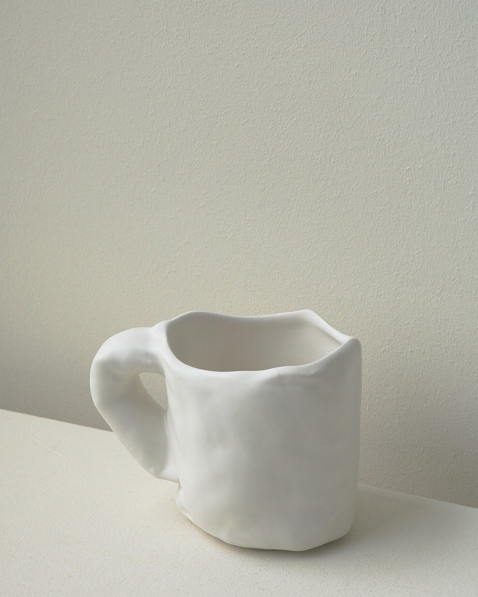Stand Back! This Mug is Deflating - Mug in Matte White