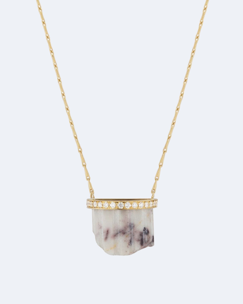 Fragment de marbre - Pendentif en or jaune 18 carats, marbre et diamants