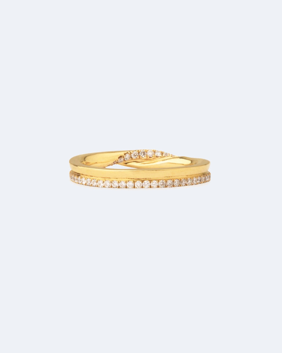 Un monde différent – Bague en or jaune 18 carats et diamants