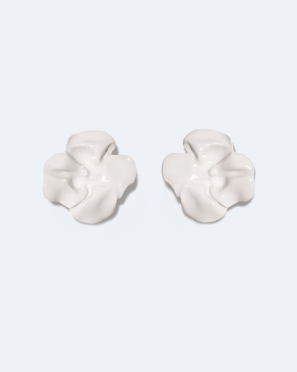 E07 - Boucles d'oreilles en émail blanc et argent recyclé