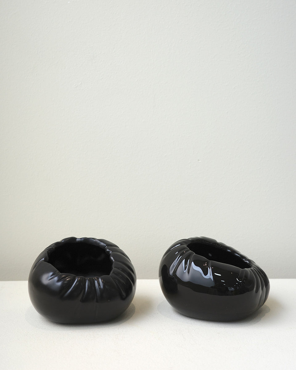 Croissant - Small Bowl in Matte Black