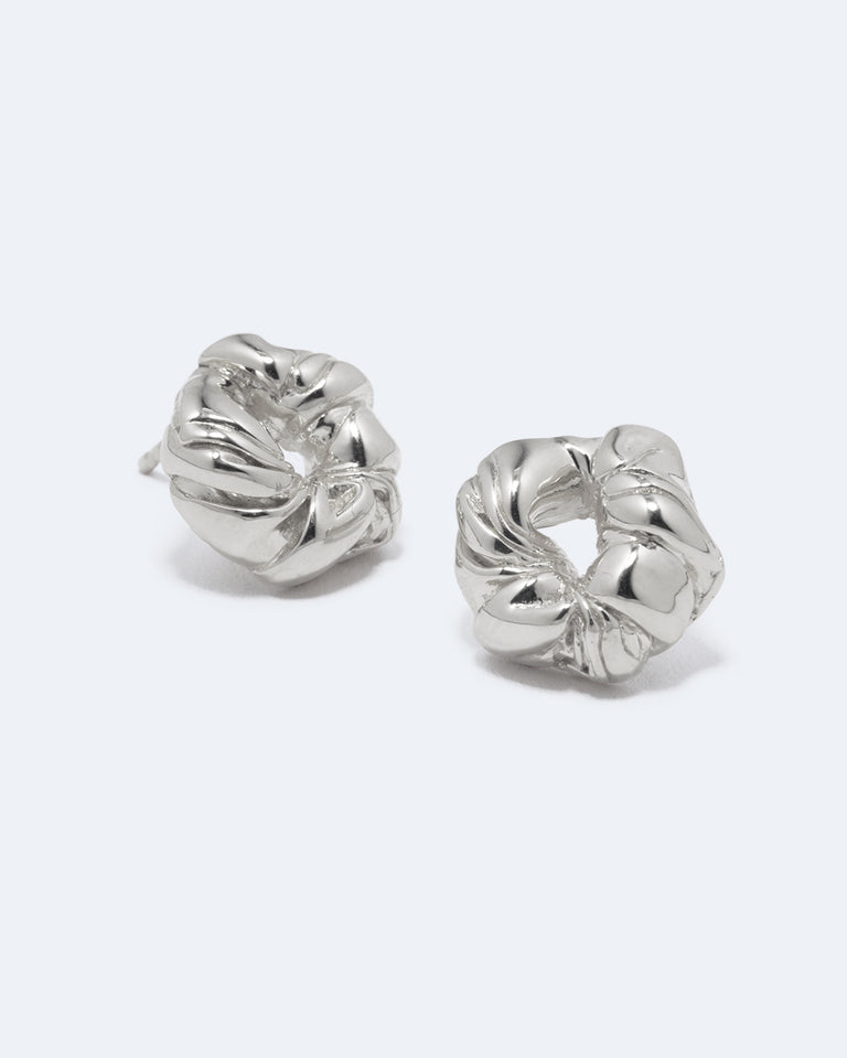 Les choses reprennent leur place quand elles s'effondrent - Boucles d'oreilles en argent recyclé
