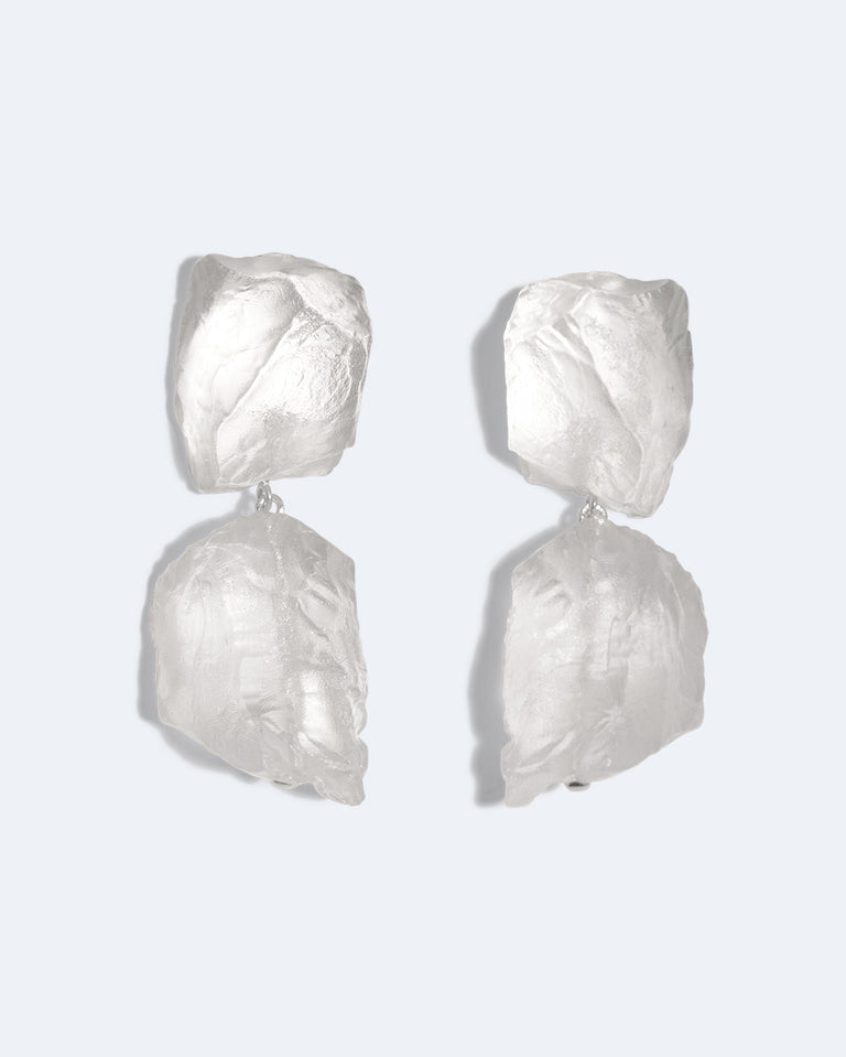 H93 - Boucles d'oreilles en résine transparente et argent recyclé