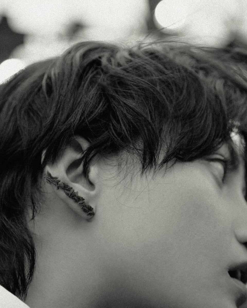 Papillons Dystopiques - Earcuff en Or Jaune 18 Carats et Diamants