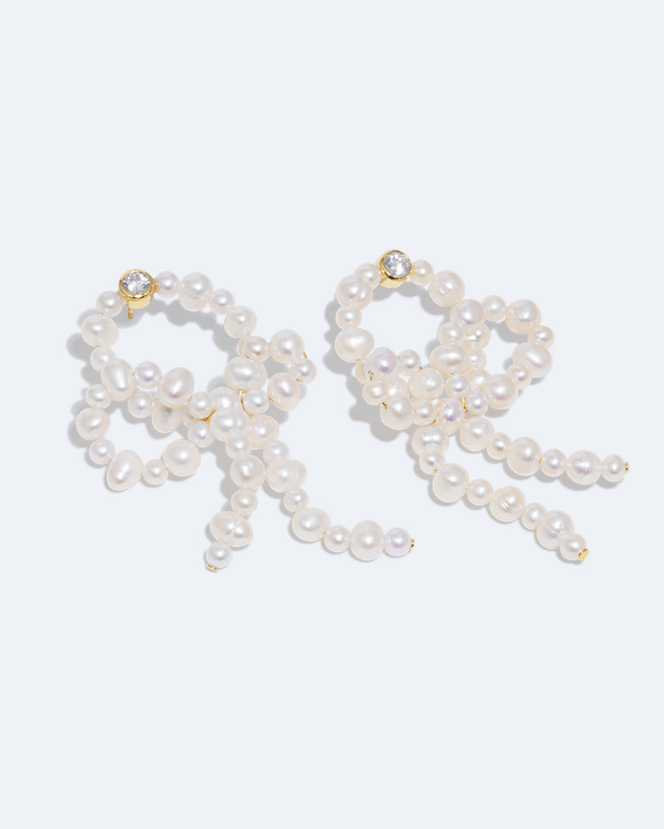 Boucles d'oreilles en vermeil or, perles et zircons « Loop-the-Loop »