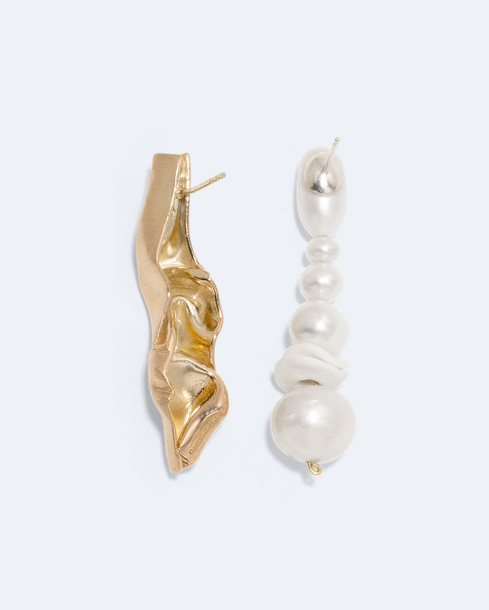 "Notsobig" Crumple - Pearl and Ceramic Gold Vermeil Earrings