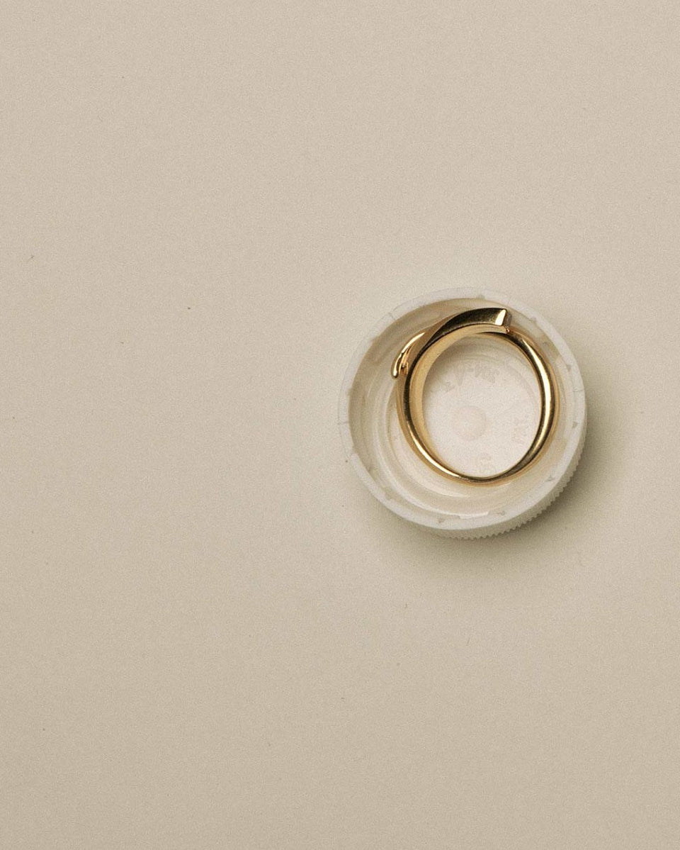 Une Rivière dans les Vallées - Bague en Or Jaune 18 Carats et Diamants