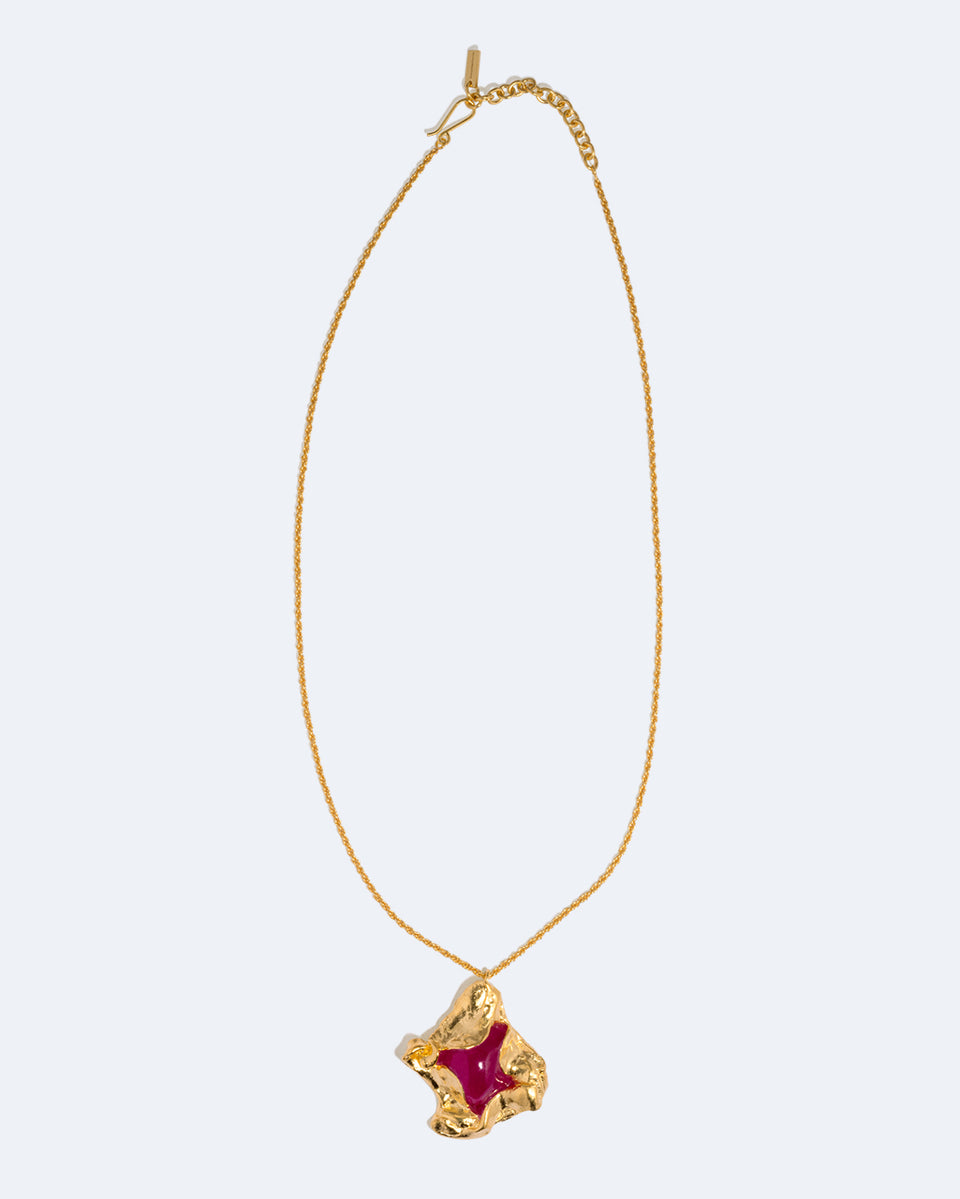 R2262 - Pendentif en résine rose et plaqué or