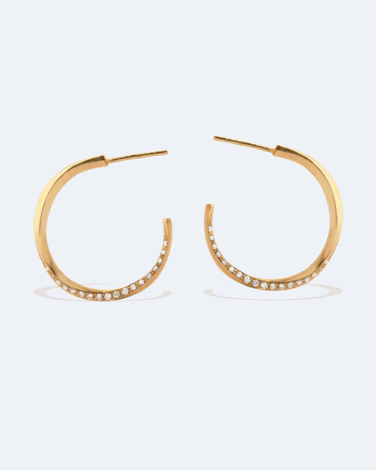 Les phases de la Lune - Boucles d'oreilles créoles en or jaune 18 carats et diamants