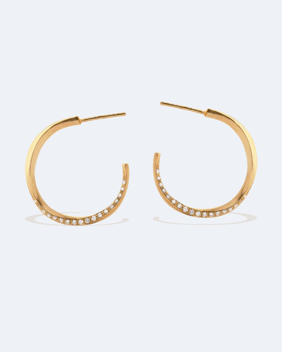 Les phases de la Lune - Boucles d'oreilles créoles en or jaune 18 carats et diamants