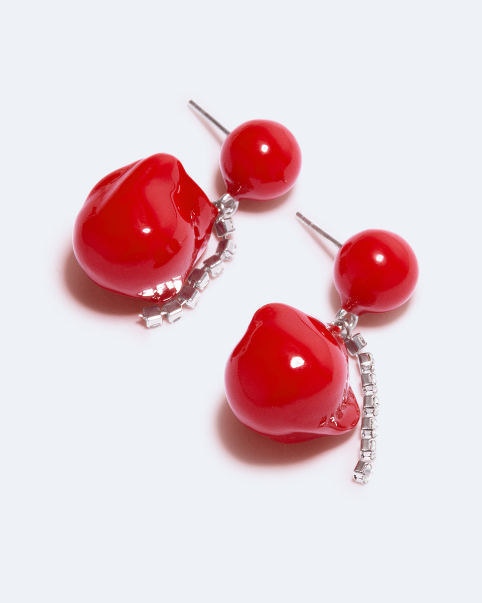 Entre les marées - Boucles d'oreilles en résine rouge et strass plaquées rhodium