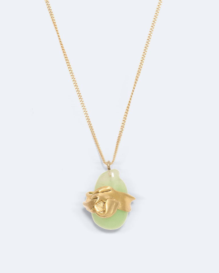 Enveloppé – Pendentif en biorésine de jade et vermeil