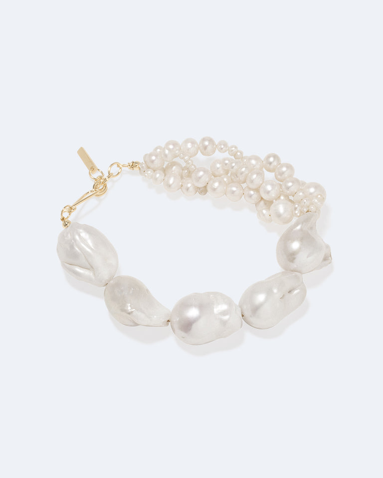 Parade of Possibilities - Pearl and Gold Plated Bracelet