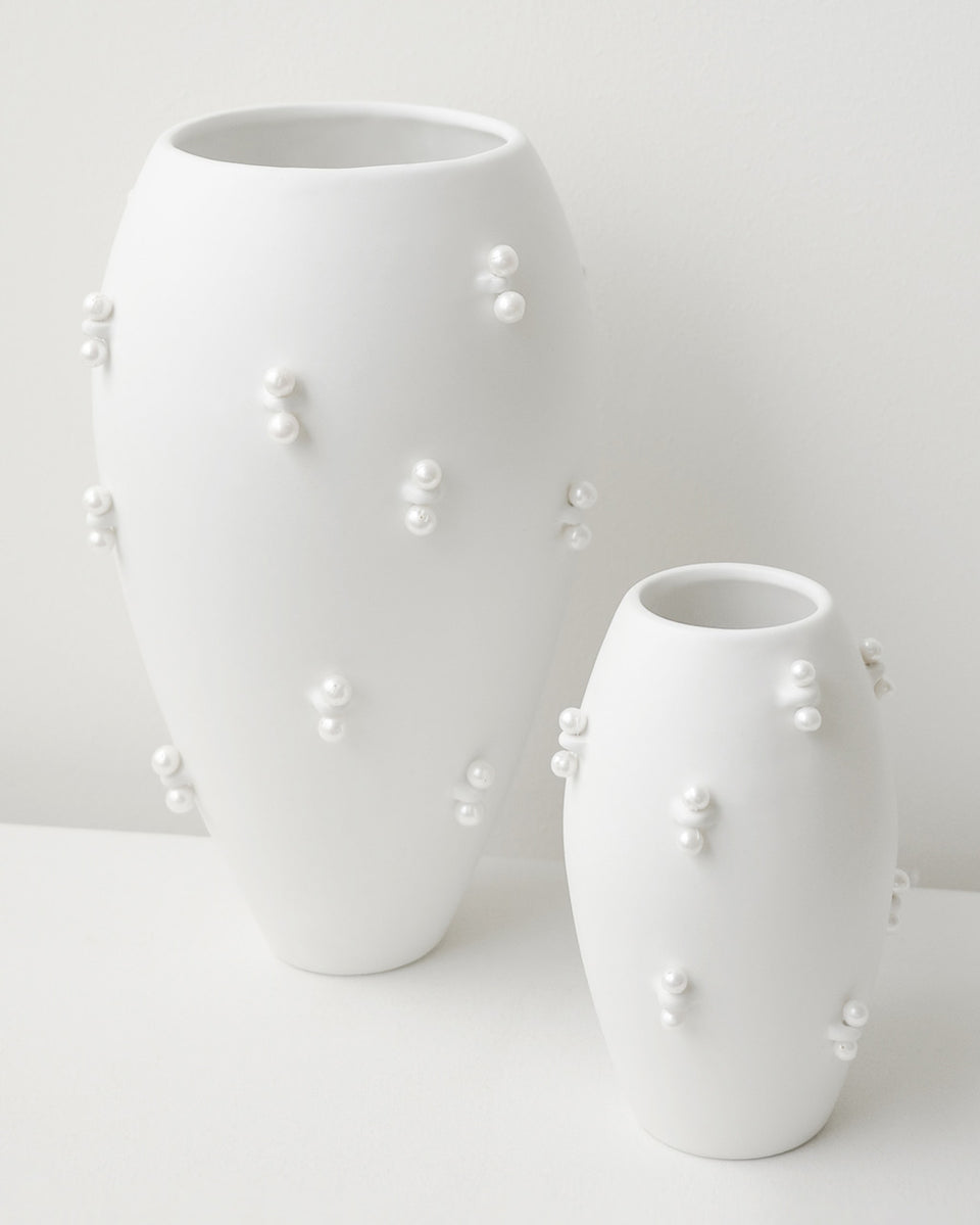 Pinched - Large Vase In Matte White w/ Freshwater Pearl