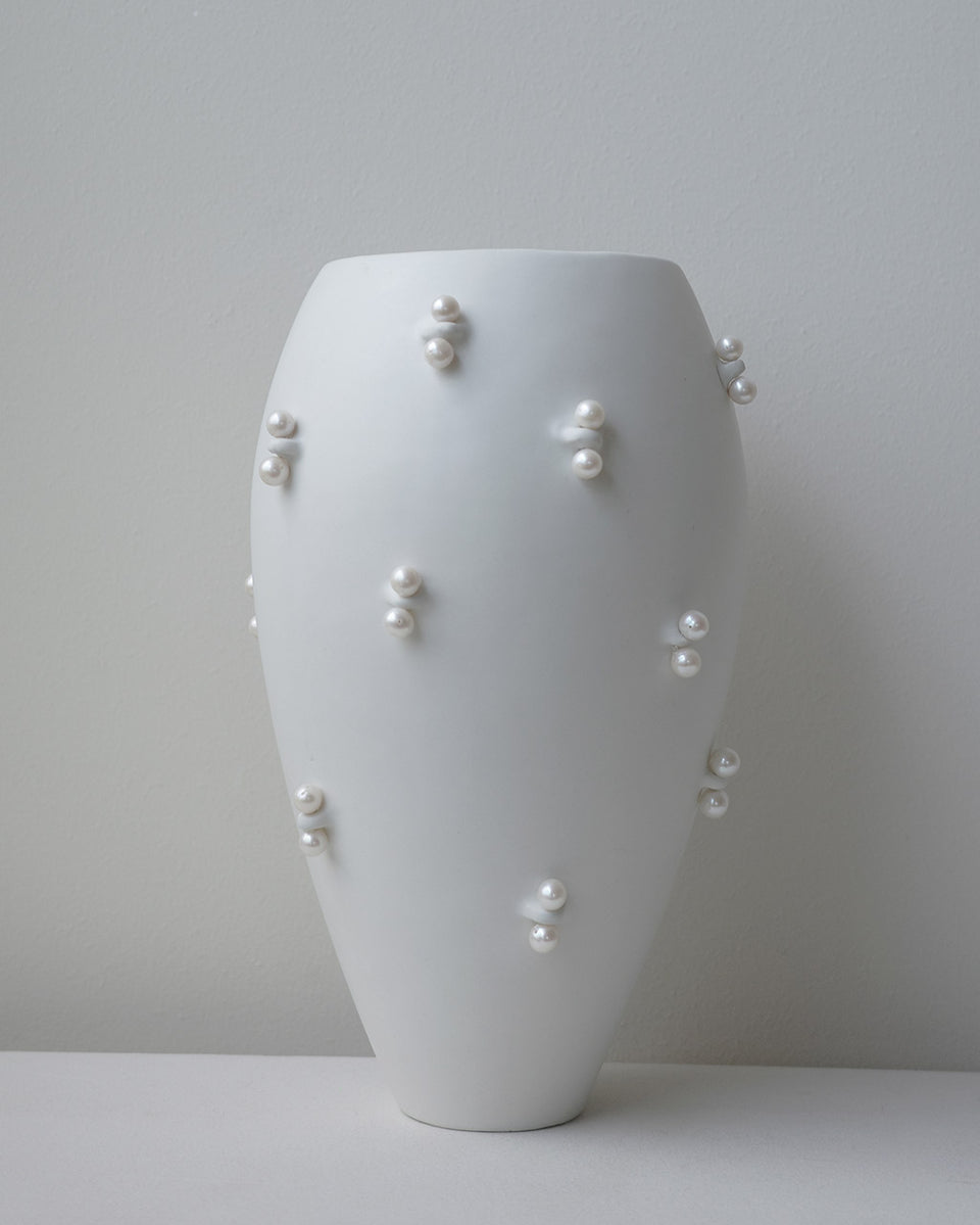 Pinched - Large Vase In Matte White w/ Freshwater Pearl
