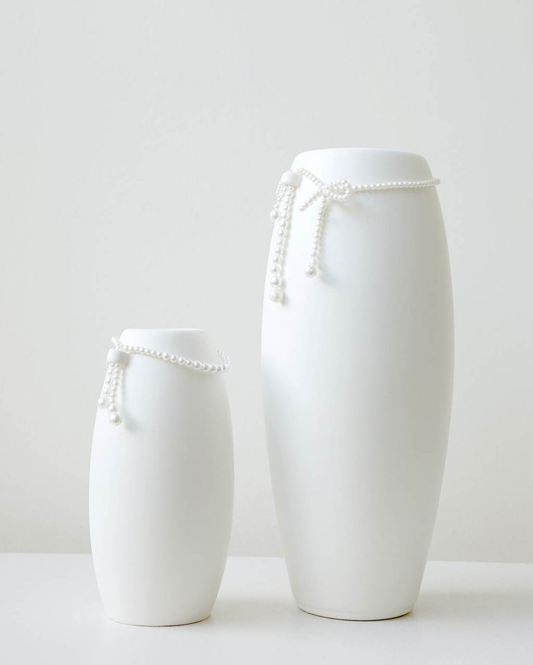 B160 - Petit vase blanc mat avec fausse perle