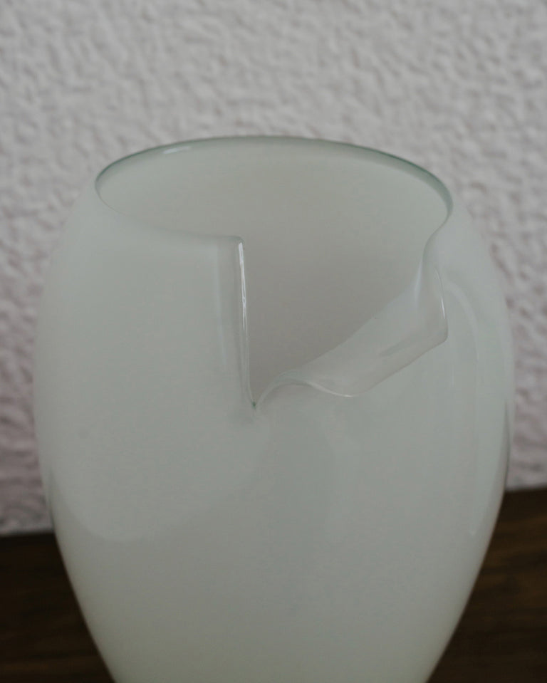 B143 - Vase moyen en verre recyclé vert menthe
